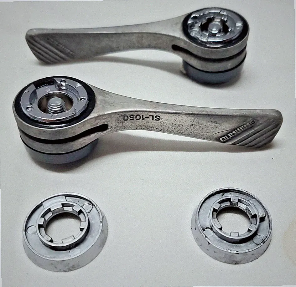 SHIMANO SL-1050 BICYCLE Vintage down tube SHIFTERS