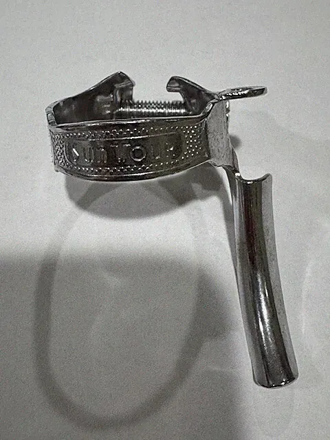 ! Vintage Sunour singleCable Guide Down Tube Clamp On 1970s 28.6 mm ROAD BIKE